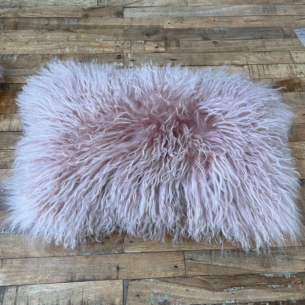Saro Lifestyle Mongolian Lamb Fur Pillow 12 in x 20 in Muted Pink